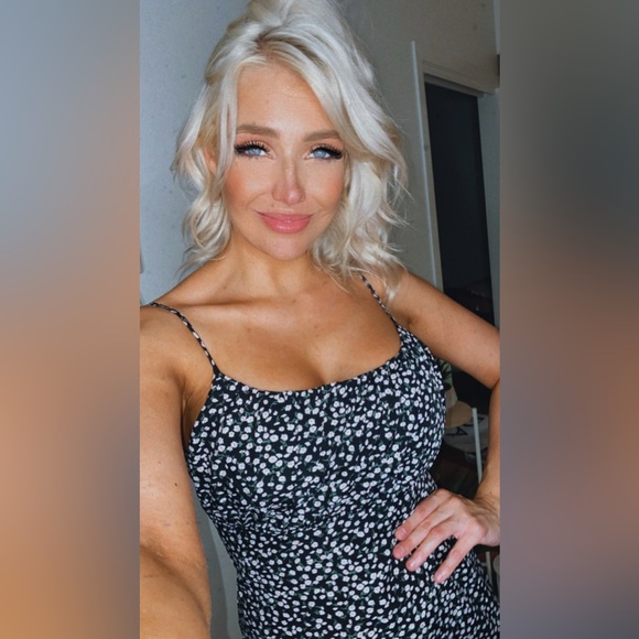 ππ₯ HOST PICK π₯π π€π€ Dazy Floral Print Cami Dress π€π€ Size Large (8) - Picture 5 of 13